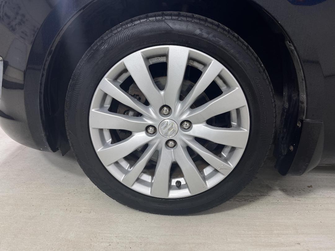 Photo '10' of Suzuki Swift