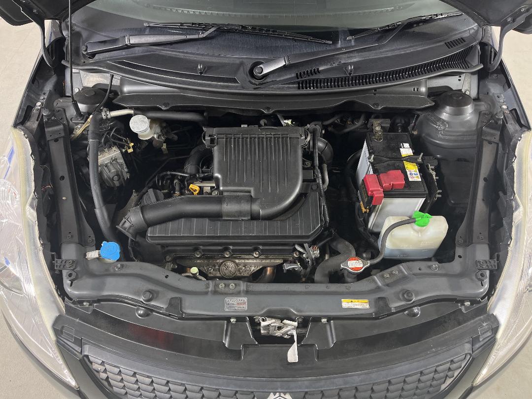 Photo '13' of Suzuki Swift