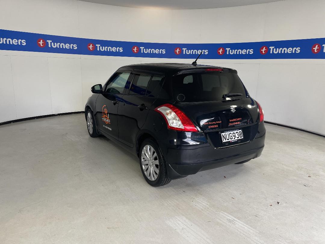 Photo '5' of Suzuki Swift