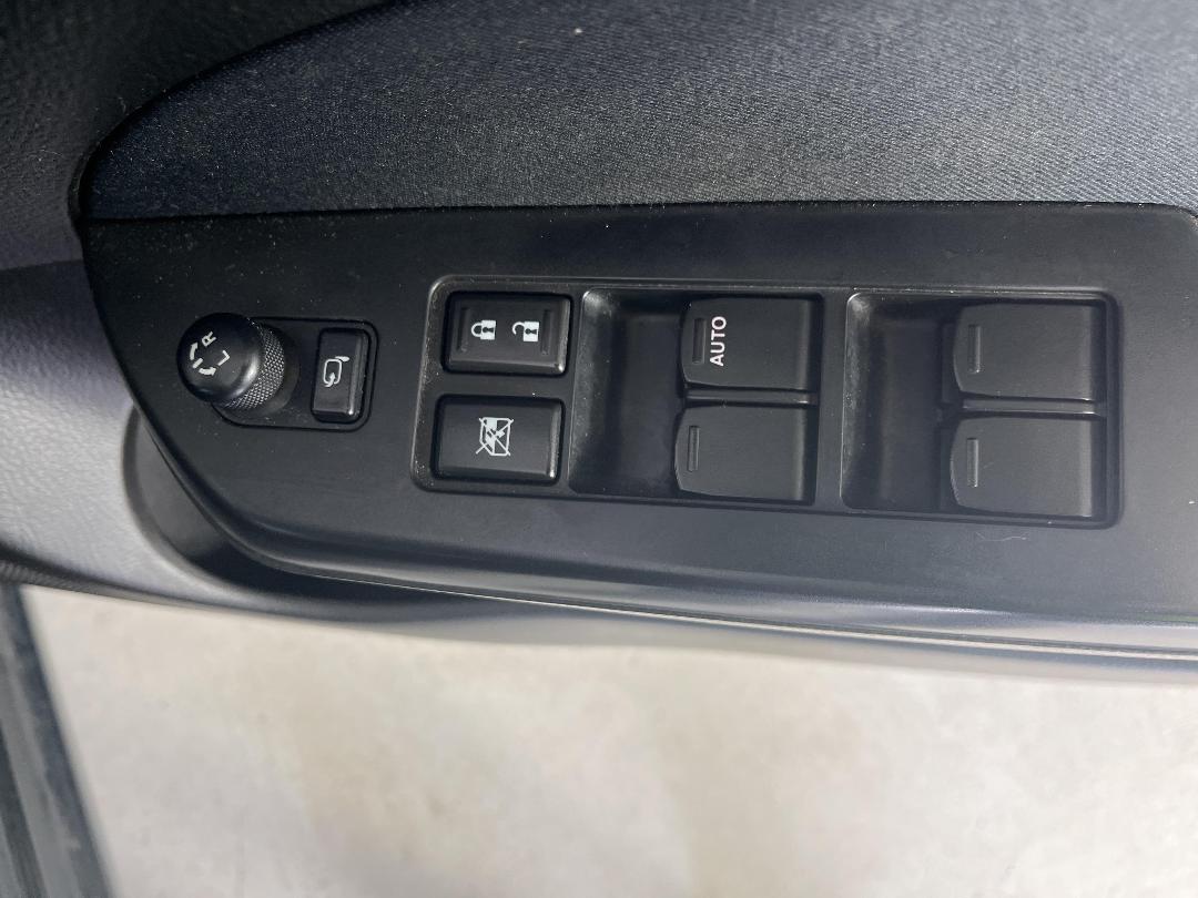 Photo '23' of Suzuki Swift