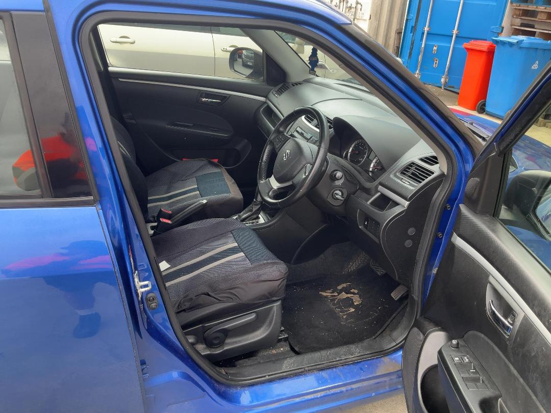 Photo '7' of Suzuki Swift Glxa