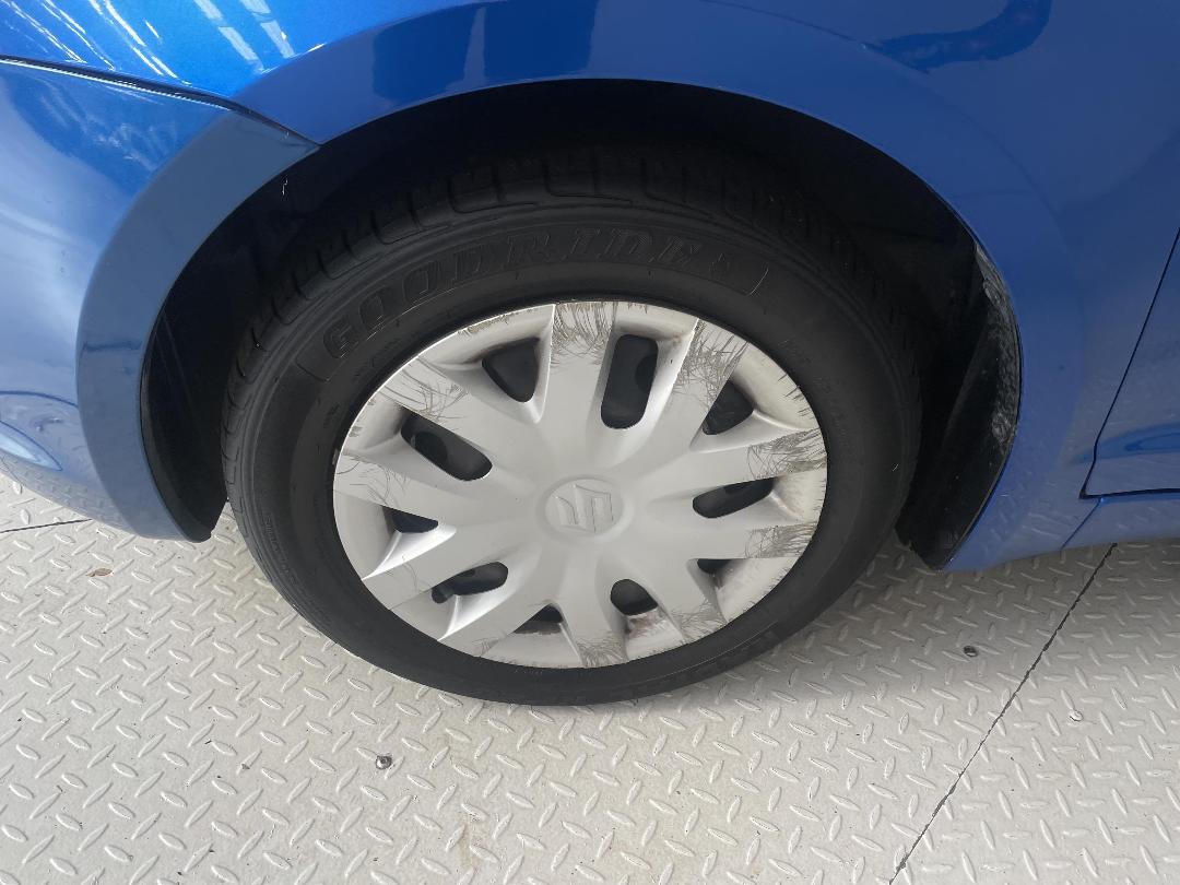 Photo '10' of Suzuki Swift