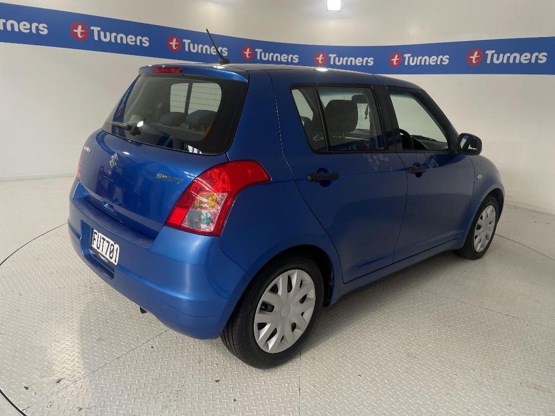 Photo '7' of Suzuki Swift