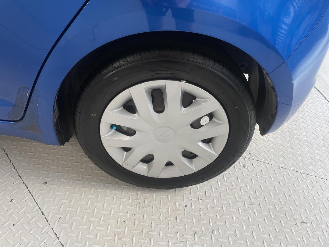 Photo '11' of Suzuki Swift