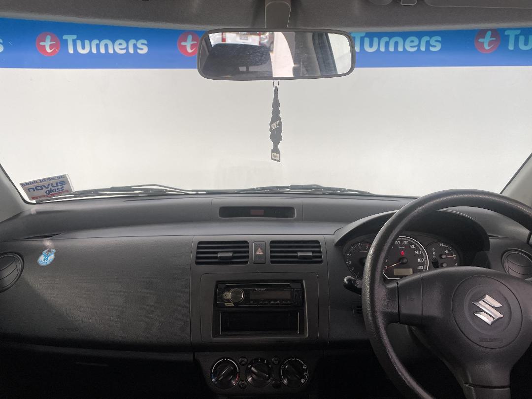 Photo '17' of Suzuki Swift