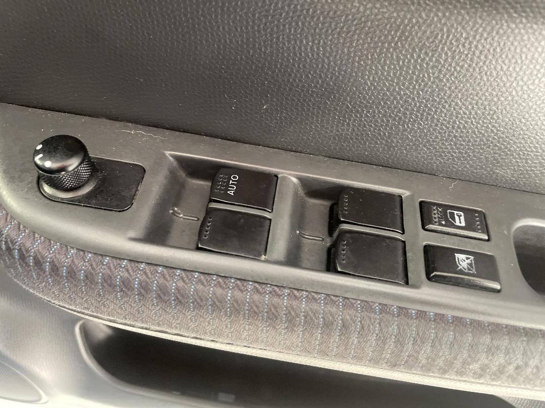 Photo '23' of Suzuki Swift