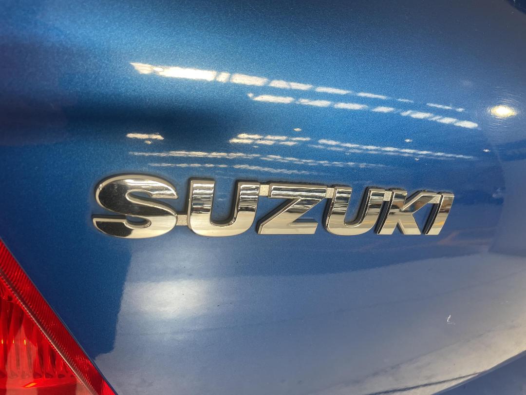 Photo '31' of Suzuki Swift
