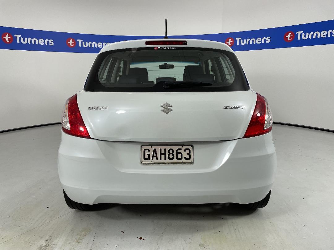 Photo '6' of Suzuki Swift