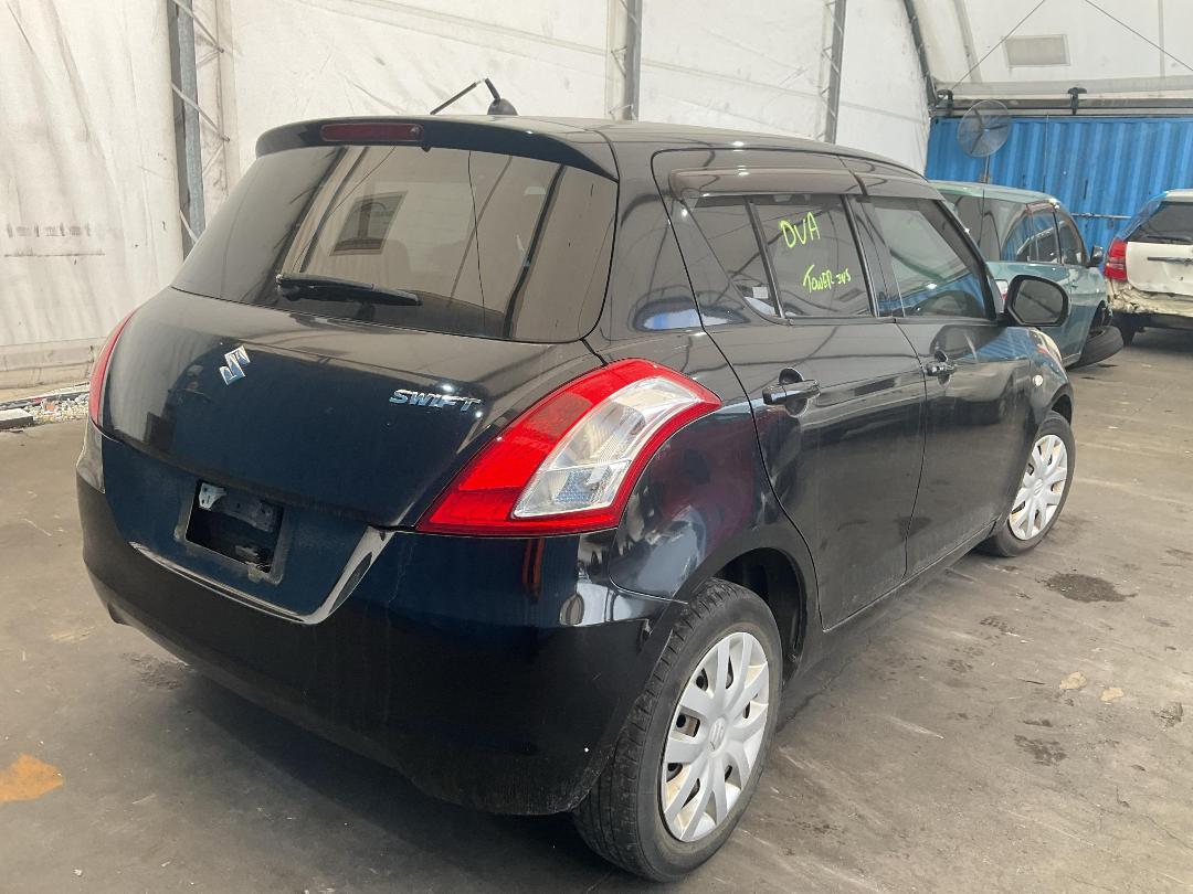 Photo '10' of Suzuki Swift