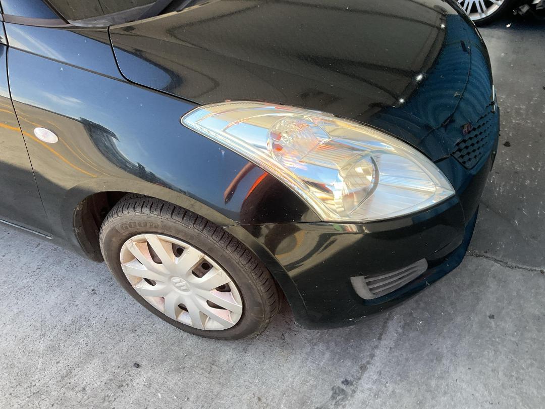 Photo '4' of Suzuki Swift