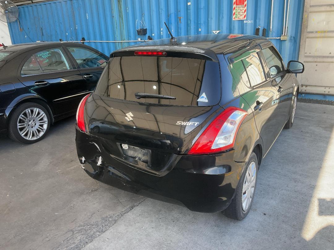 Photo '11' of Suzuki Swift