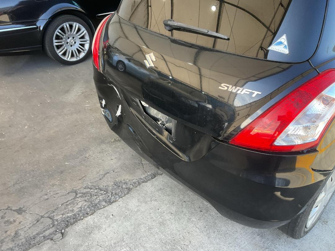 Photo '13' of Suzuki Swift