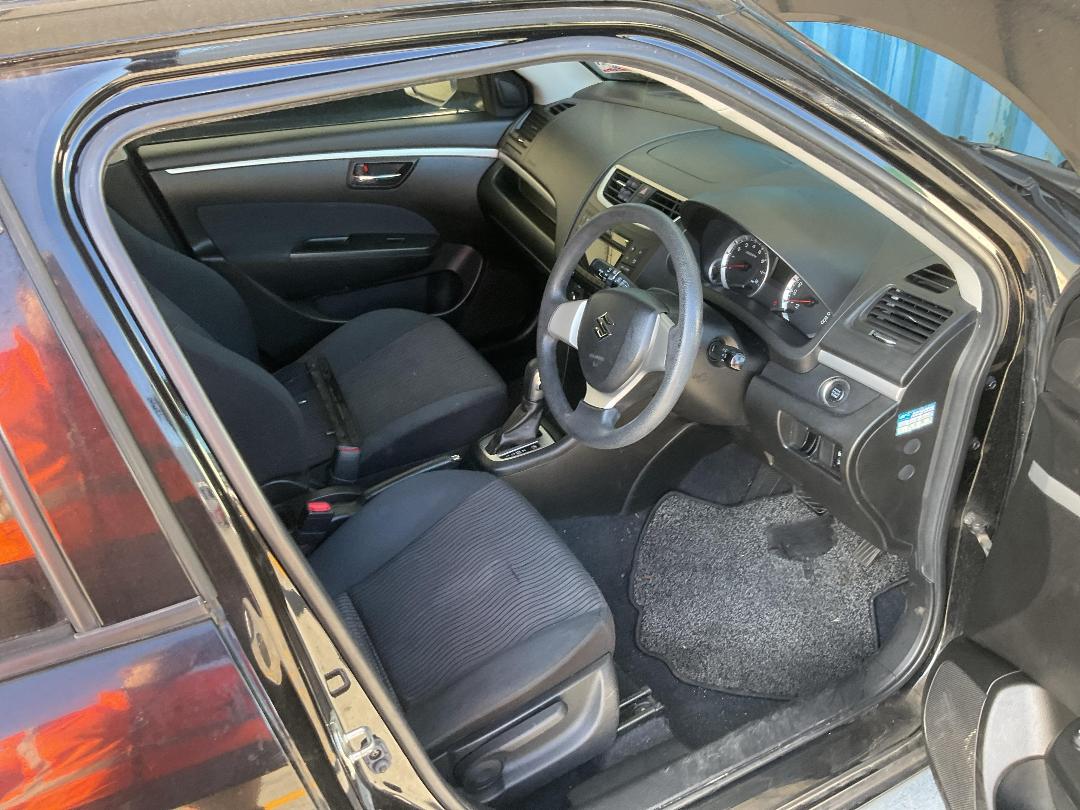 Photo '19' of Suzuki Swift