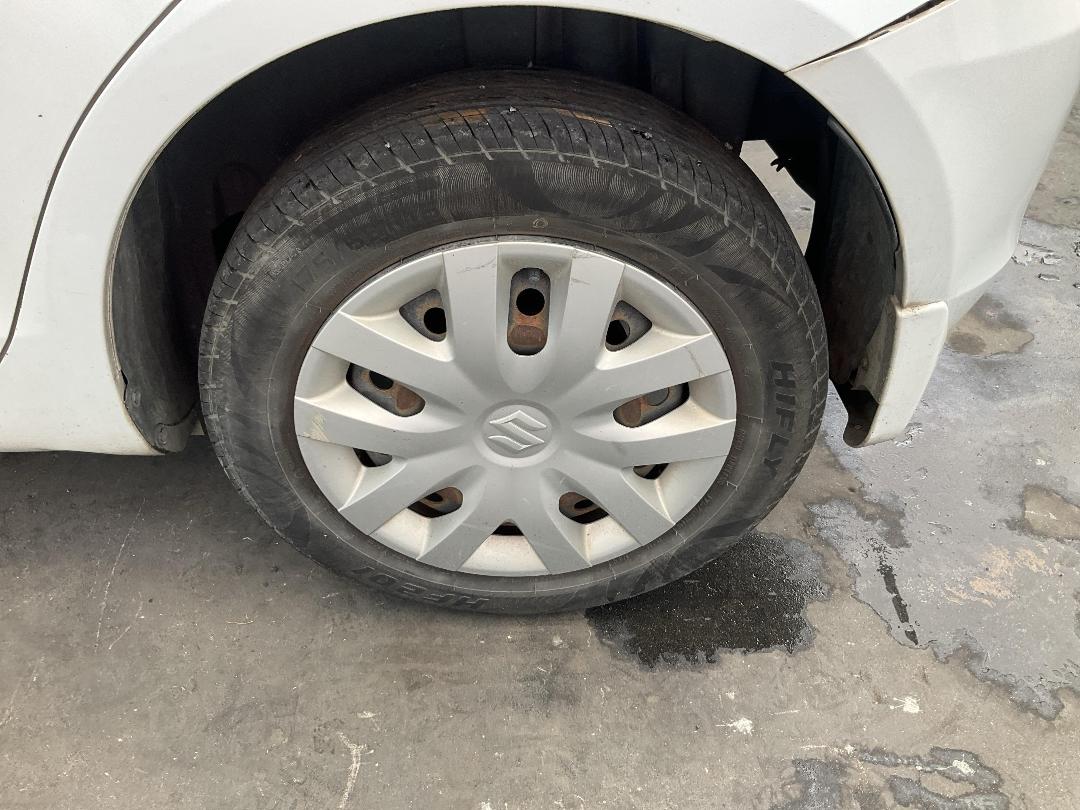 Photo '6' of Suzuki Swift