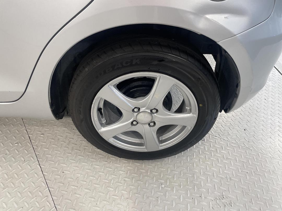 Photo '11' of Suzuki Swift Photo '11' of Suzuki Swift