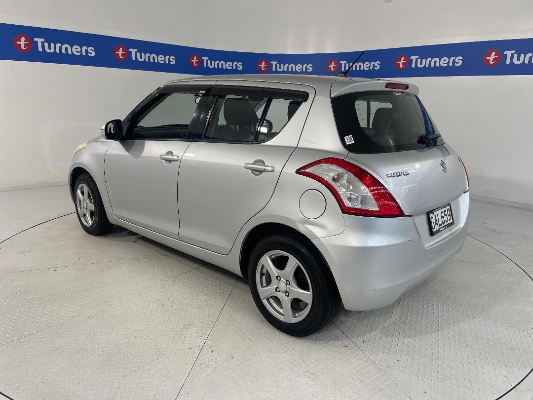 Photo '5' of Suzuki Swift Photo '5' of Suzuki Swift