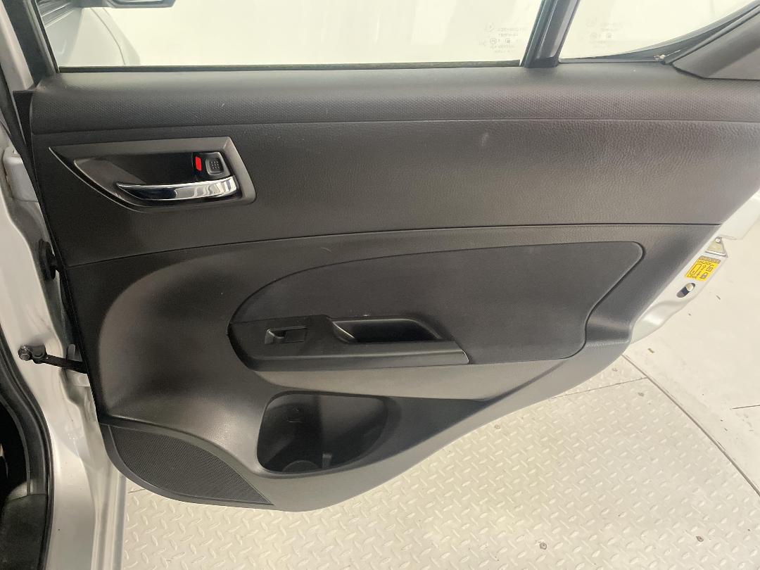 Photo '19' of Suzuki Swift Photo '19' of Suzuki Swift