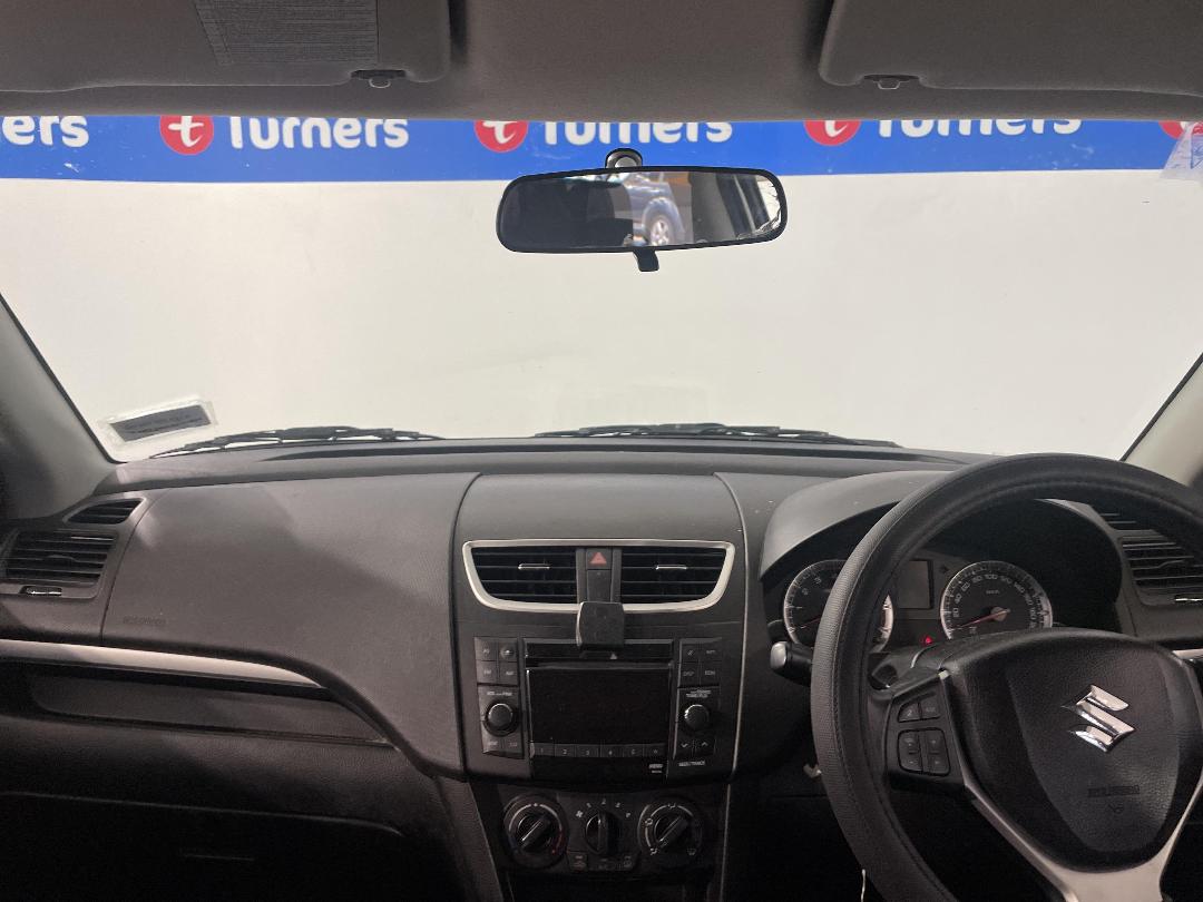 Photo '17' of Suzuki Swift Photo '17' of Suzuki Swift