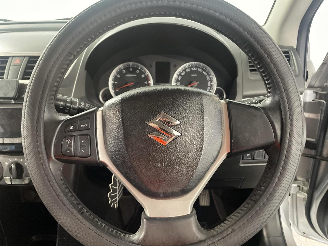 Photo '26' of Suzuki Swift Photo '26' of Suzuki Swift