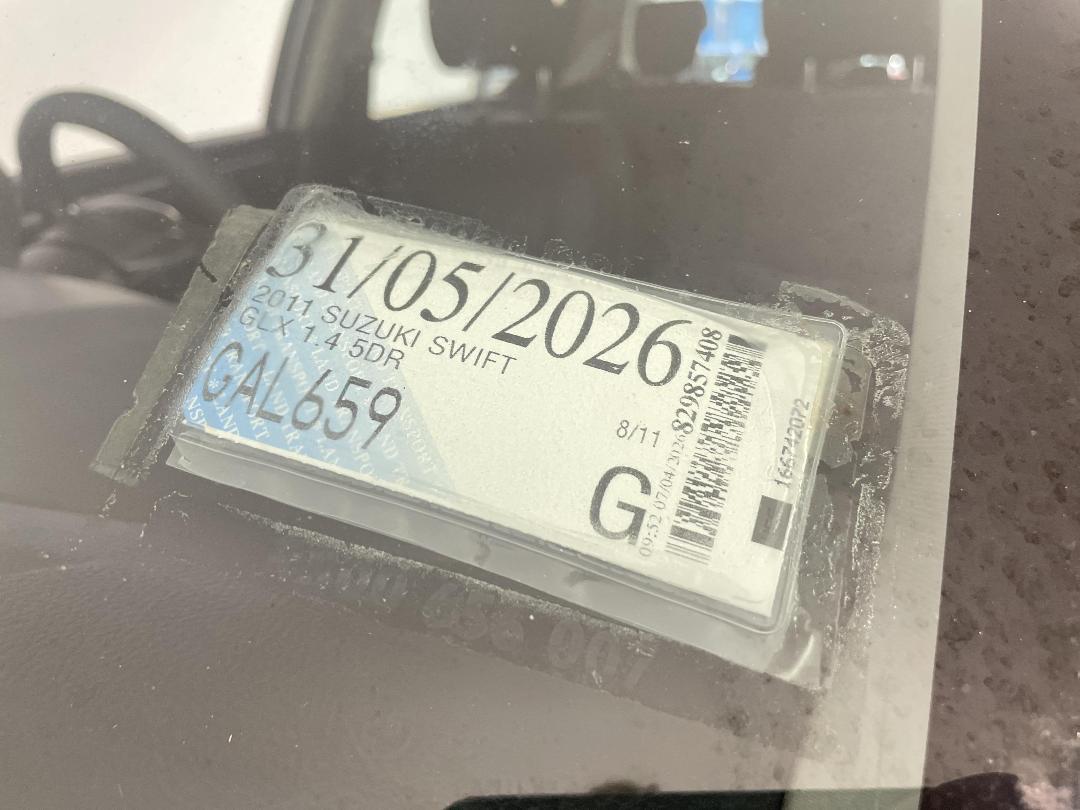 Photo '32' of Suzuki Swift Photo '32' of Suzuki Swift