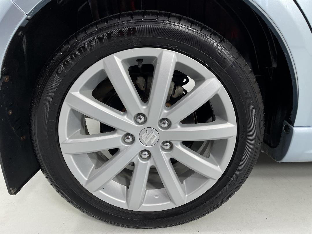 Photo '12' of Suzuki SX4