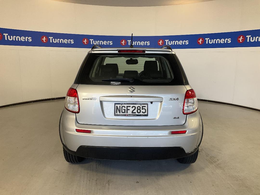 Photo '6' of Suzuki SX4