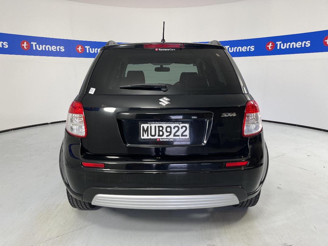 Photo '6' of Suzuki SX4