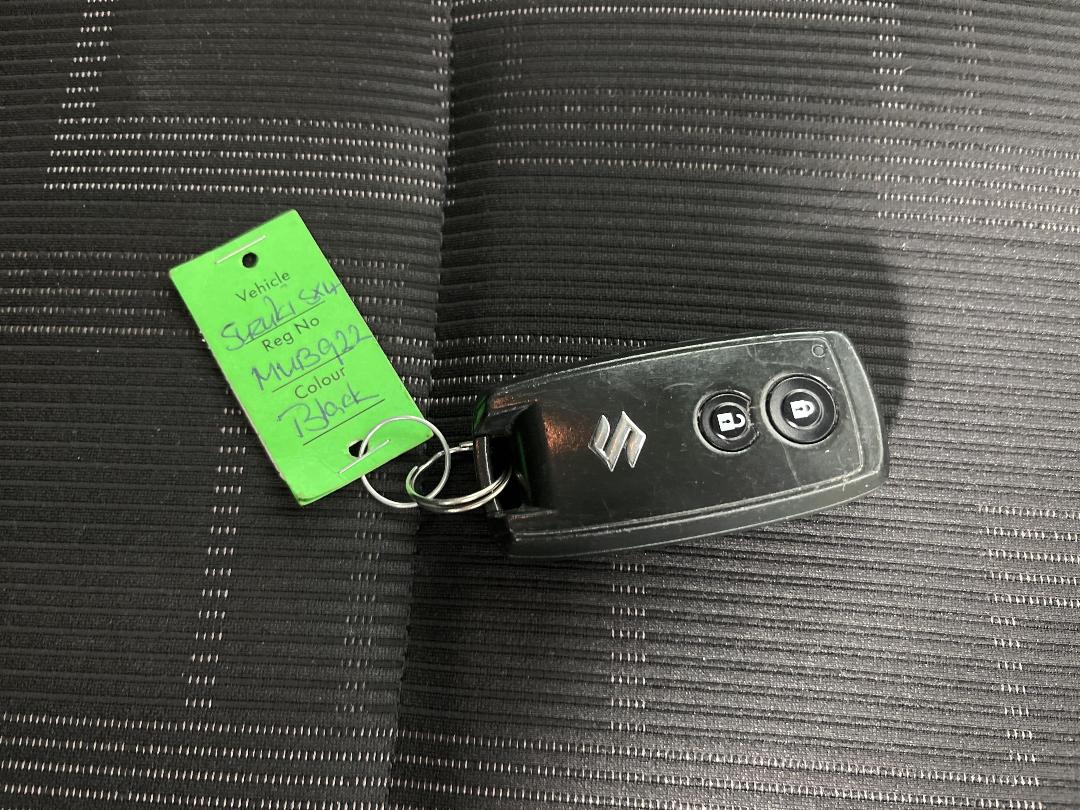 Photo '22' of Suzuki SX4