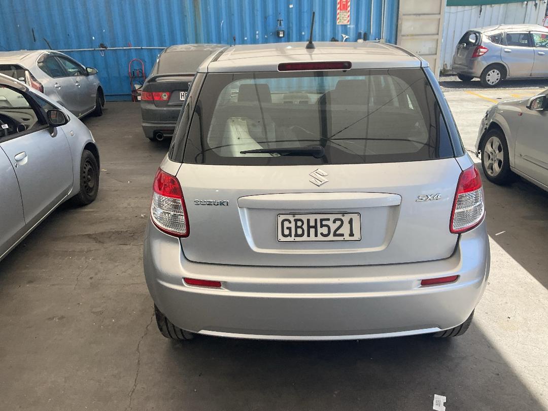 Photo '13' of Suzuki SX4 Glxfcb