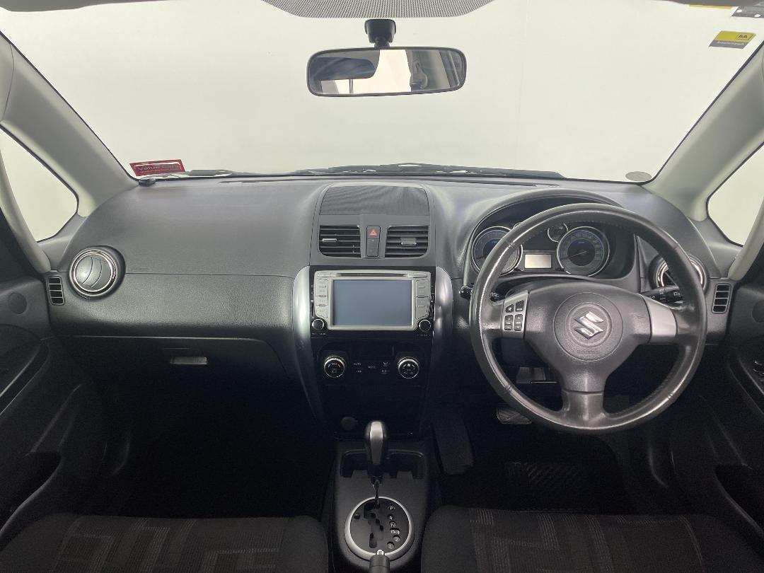 Photo '17' of Suzuki SX4 Photo '17' of Suzuki SX4