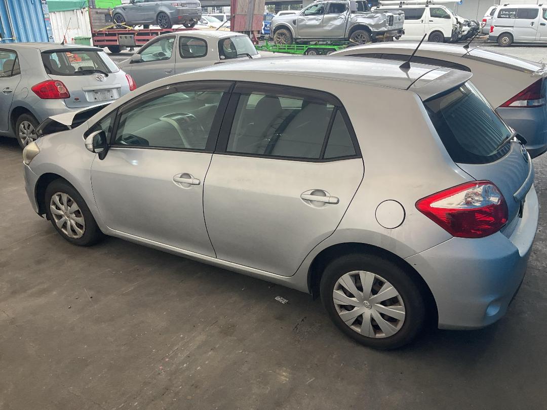 Photo '11' of Toyota Auris