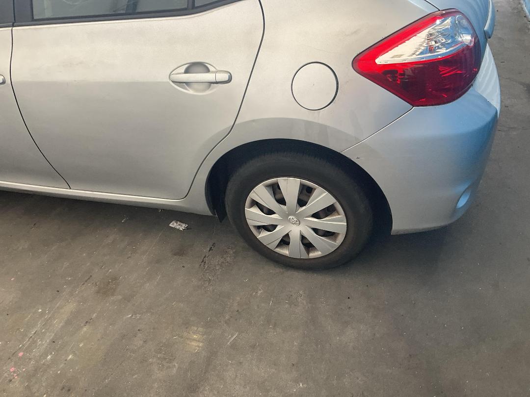 Photo '12' of Toyota Auris