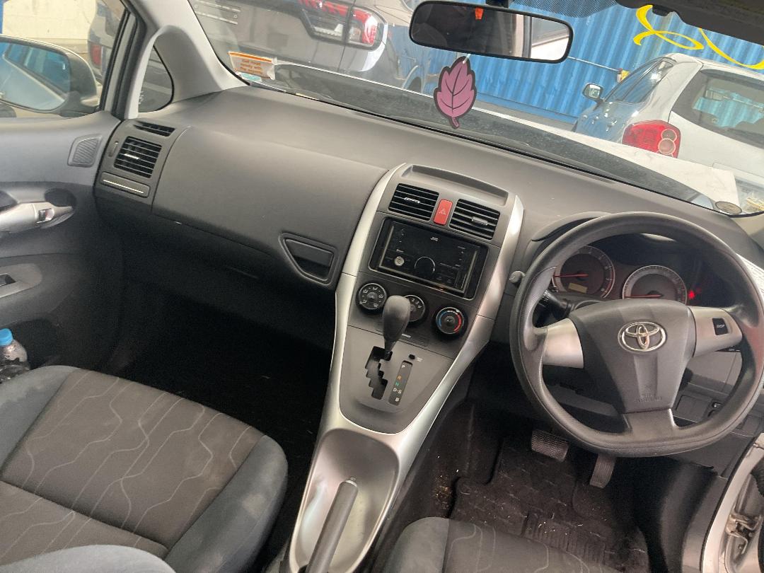 Photo '22' of Toyota Auris