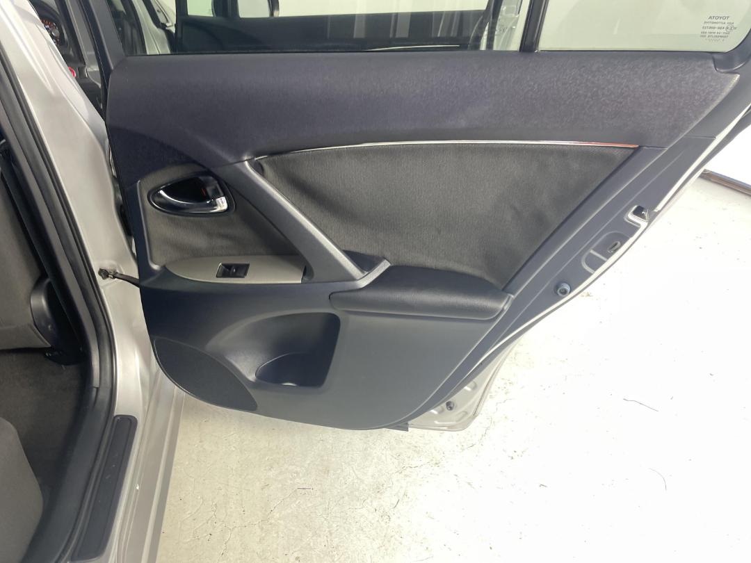 Photo '19' of Toyota Avensis Photo '19' of Toyota Avensis