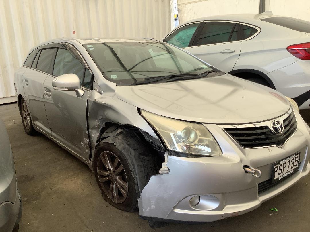 Photo '2' of Toyota Avensis