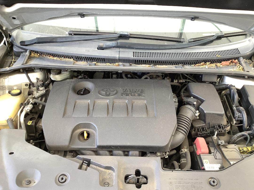 Photo '11' of Toyota Avensis