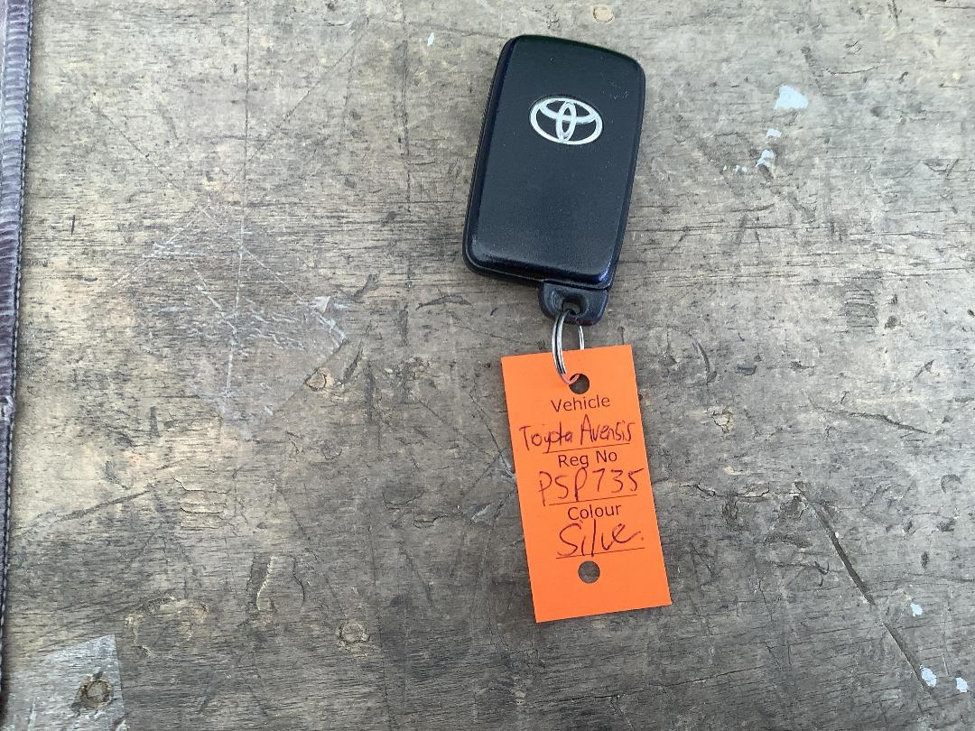 Photo '18' of Toyota Avensis