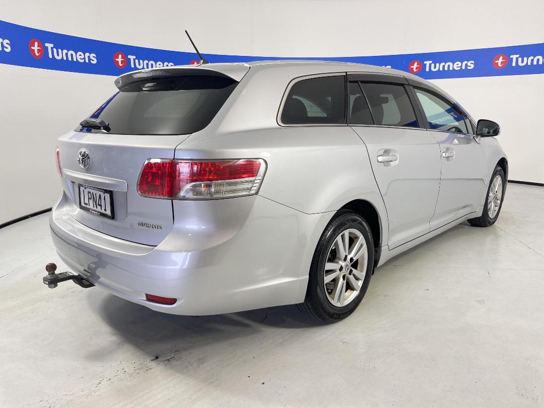 Photo '7' of Toyota Avensis