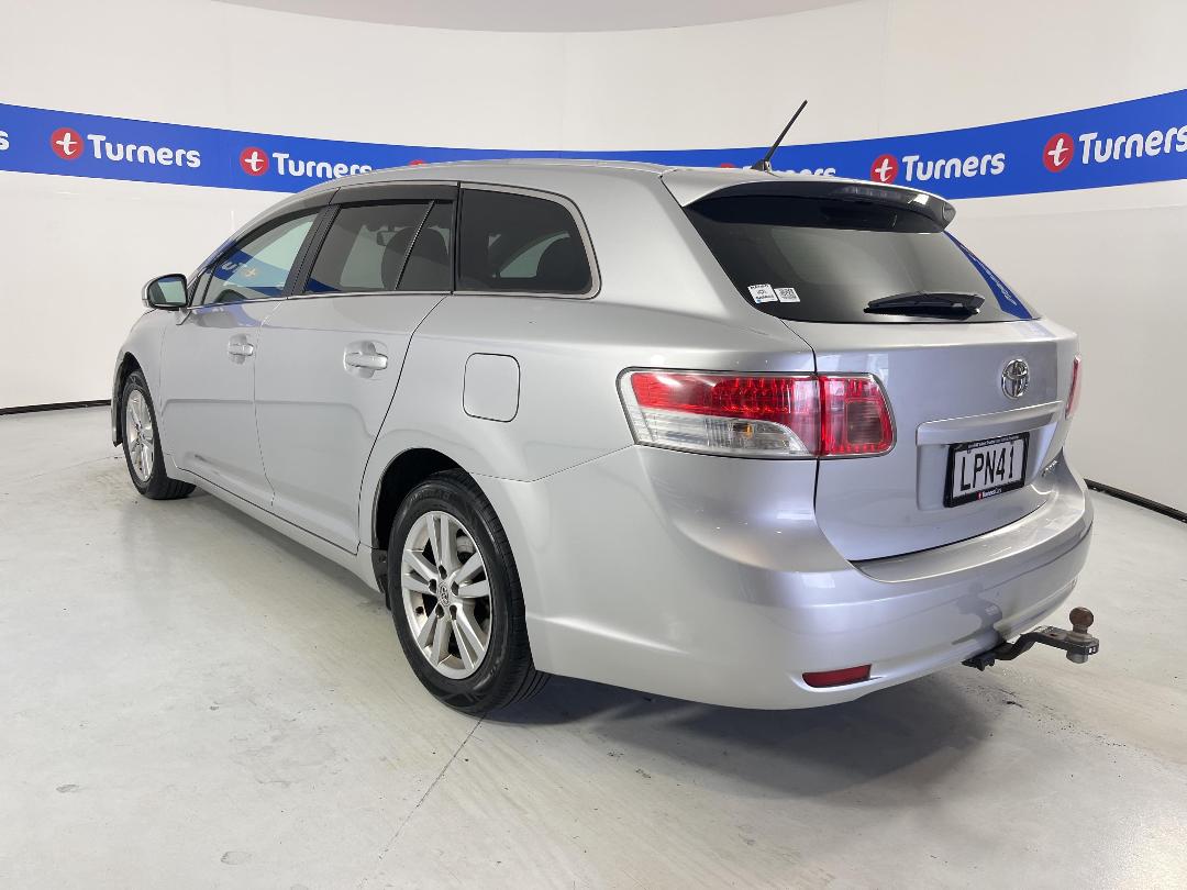 Photo '5' of Toyota Avensis