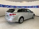 Thumbnail '7' of Toyota Avensis