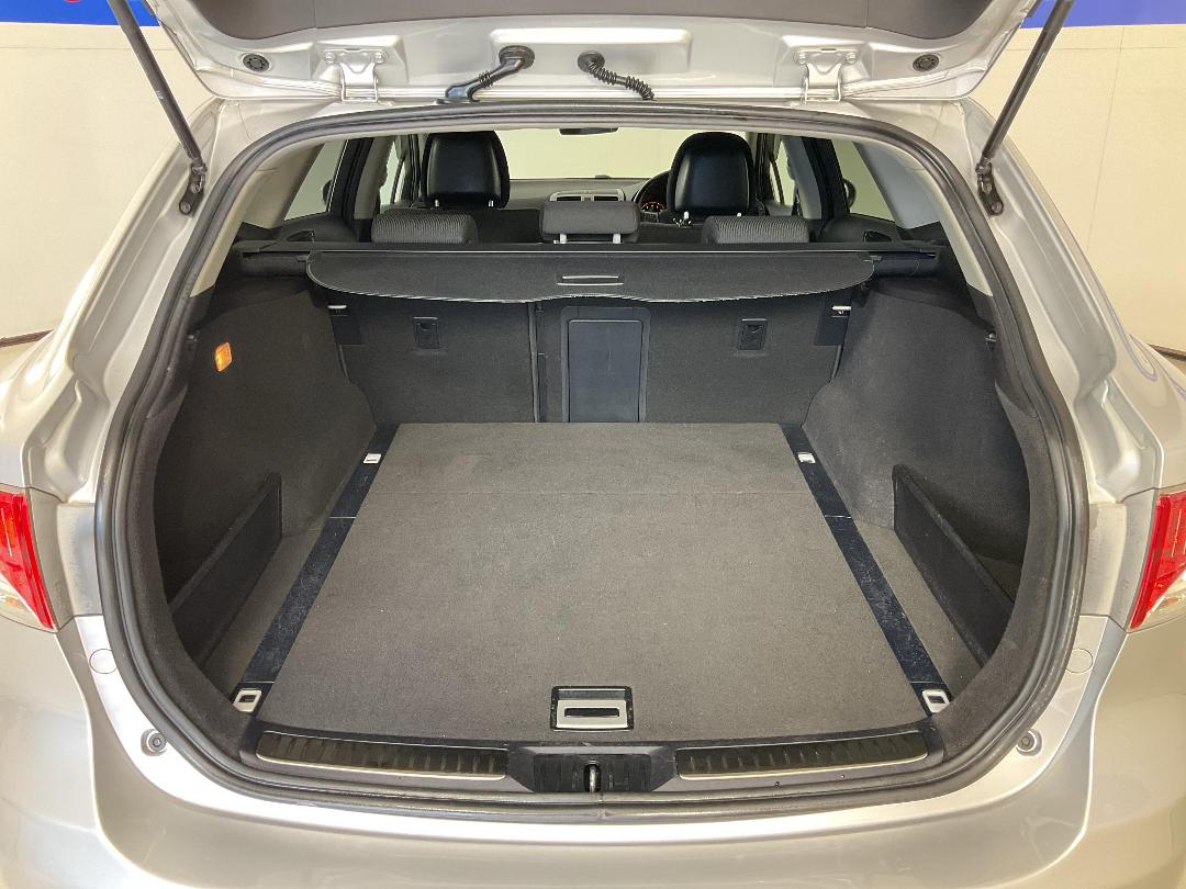 Photo '14' of Toyota Avensis Photo '14' of Toyota Avensis