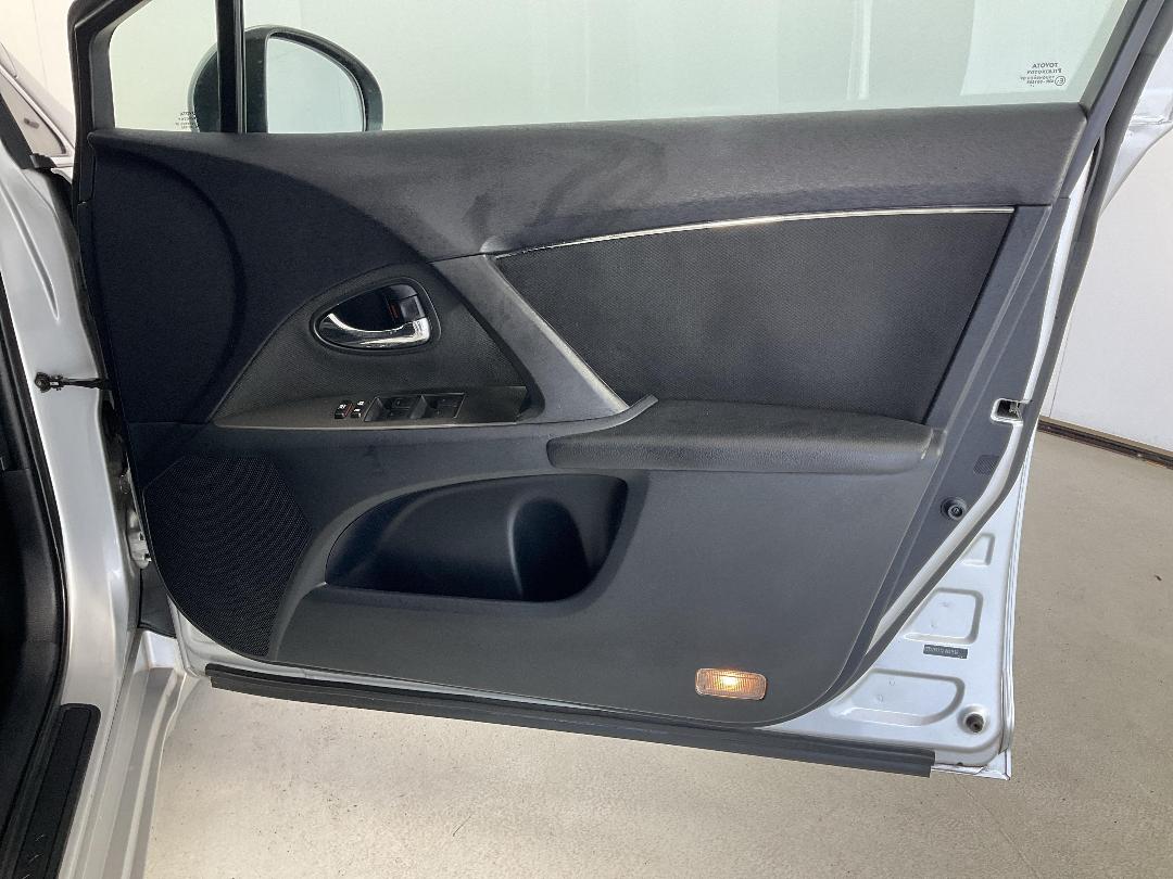 Photo '15' of Toyota Avensis Photo '15' of Toyota Avensis