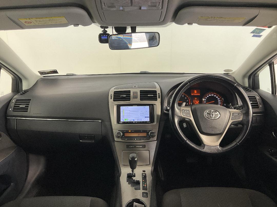 Photo '17' of Toyota Avensis Photo '17' of Toyota Avensis