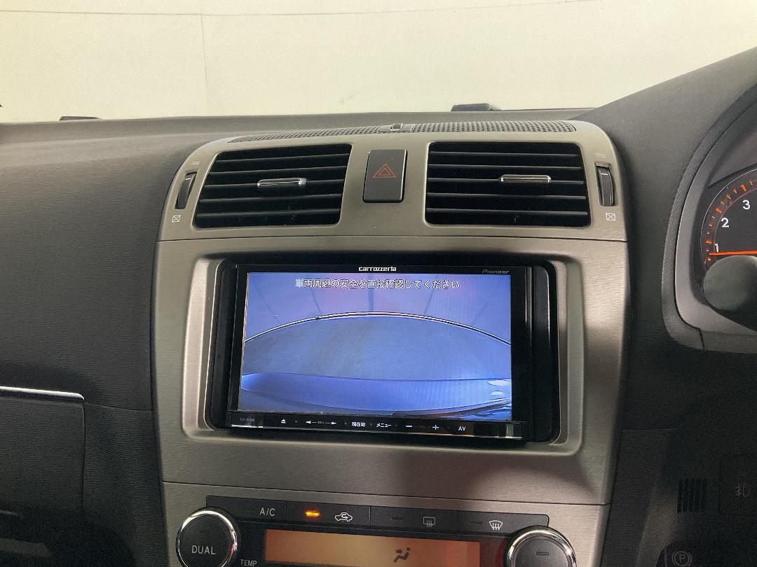 Photo '33' of Toyota Avensis Photo '33' of Toyota Avensis