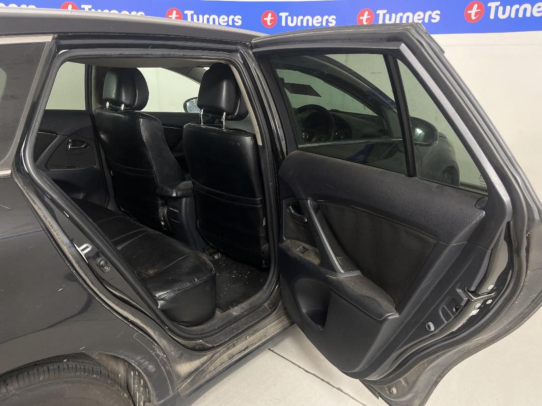 Photo '17' of Toyota Avensis