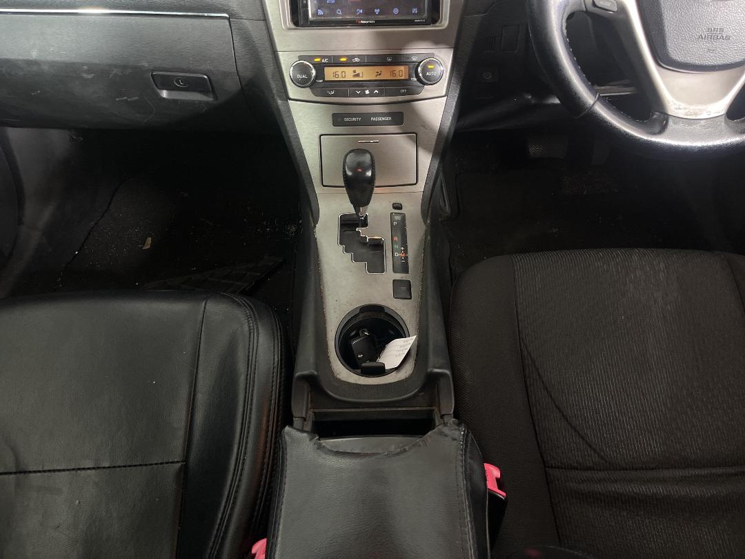 Photo '21' of Toyota Avensis