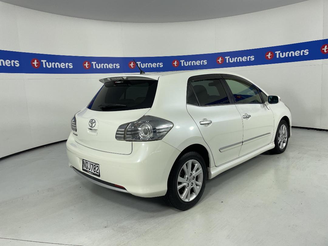 Photo '7' of Toyota Blade Photo '7' of Toyota Blade