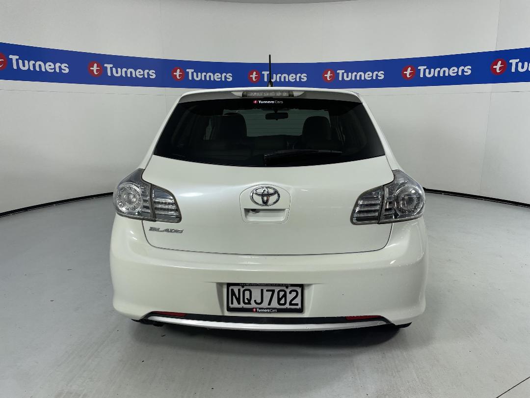 Photo '6' of Toyota Blade Photo '6' of Toyota Blade