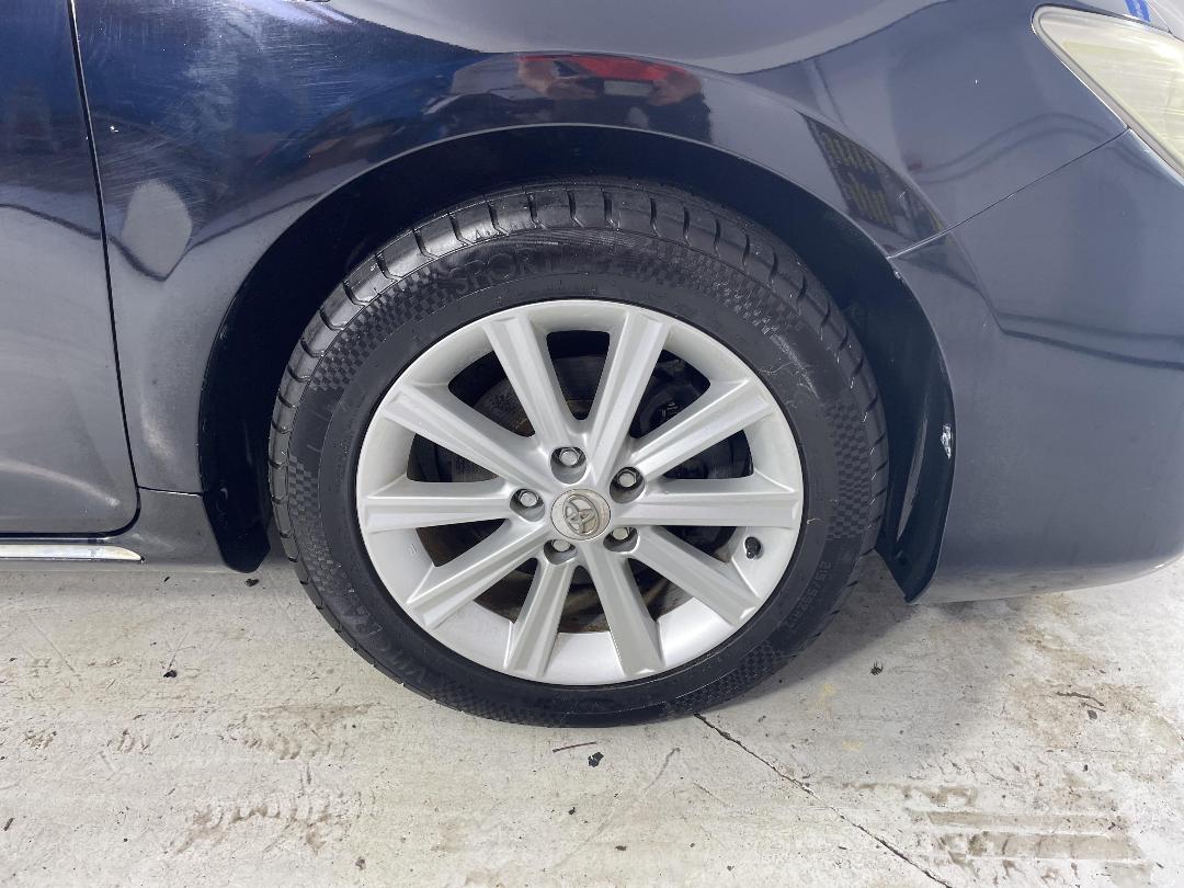 Photo '9' of Toyota Camry