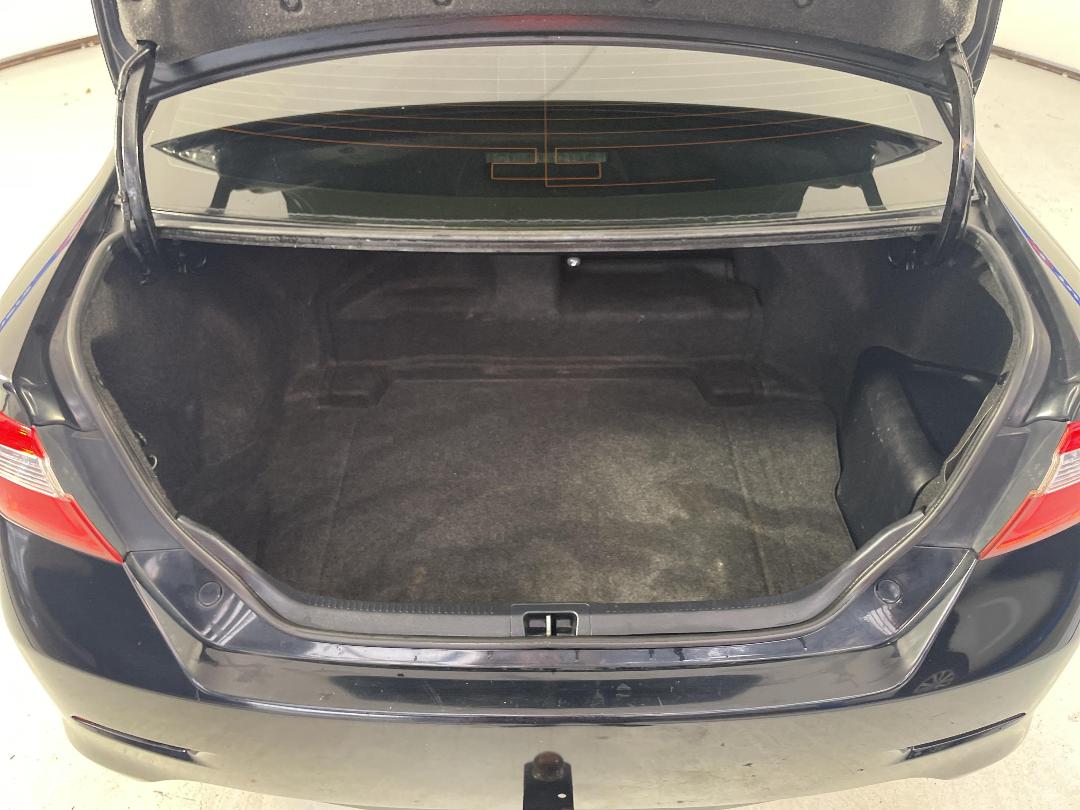 Photo '14' of Toyota Camry